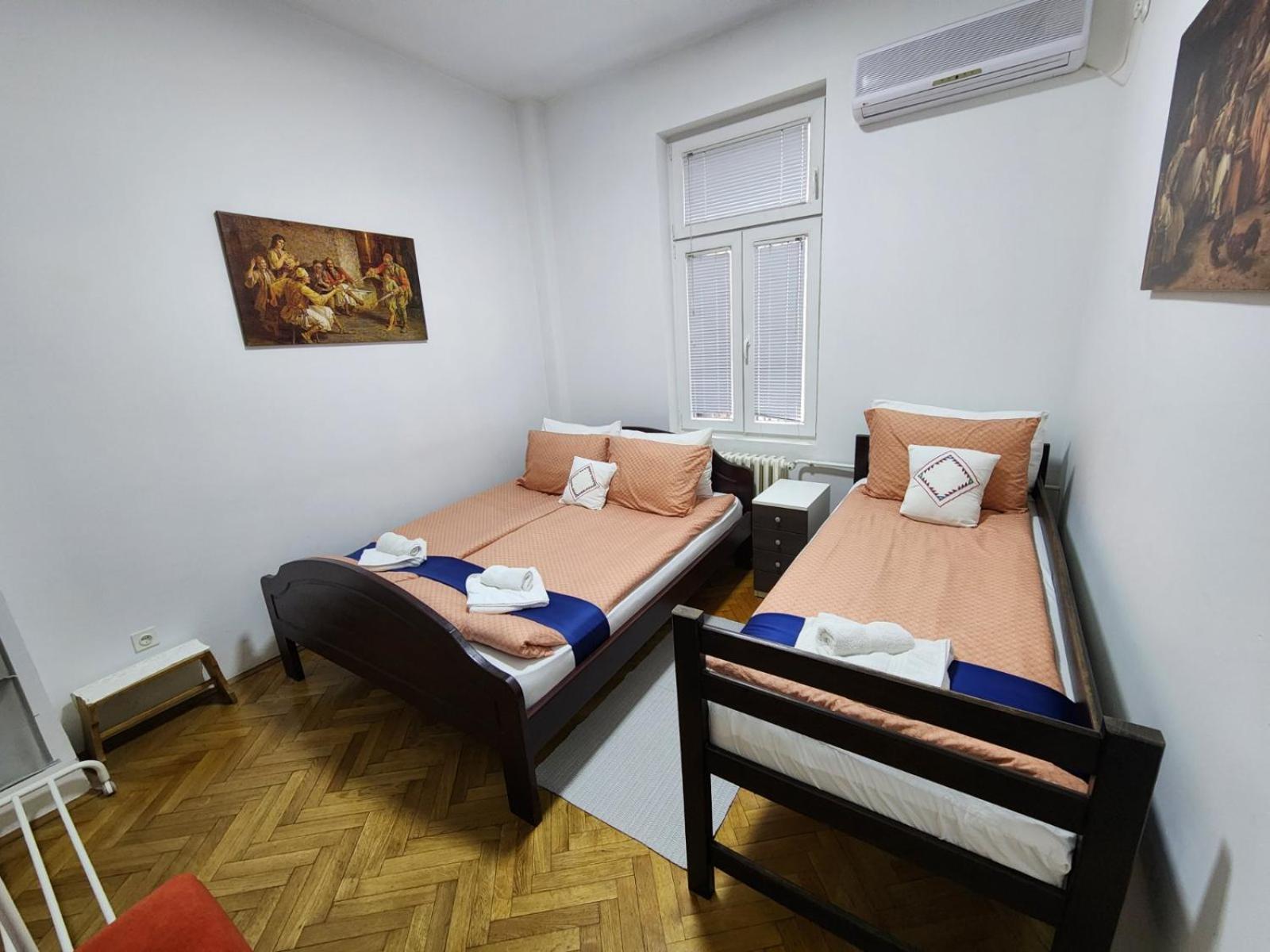 Authentic Belgrade Centre Apartment #4 - Budget Buitenkant foto